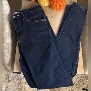 Levi's Women's Dark Blue Skinny Jeans